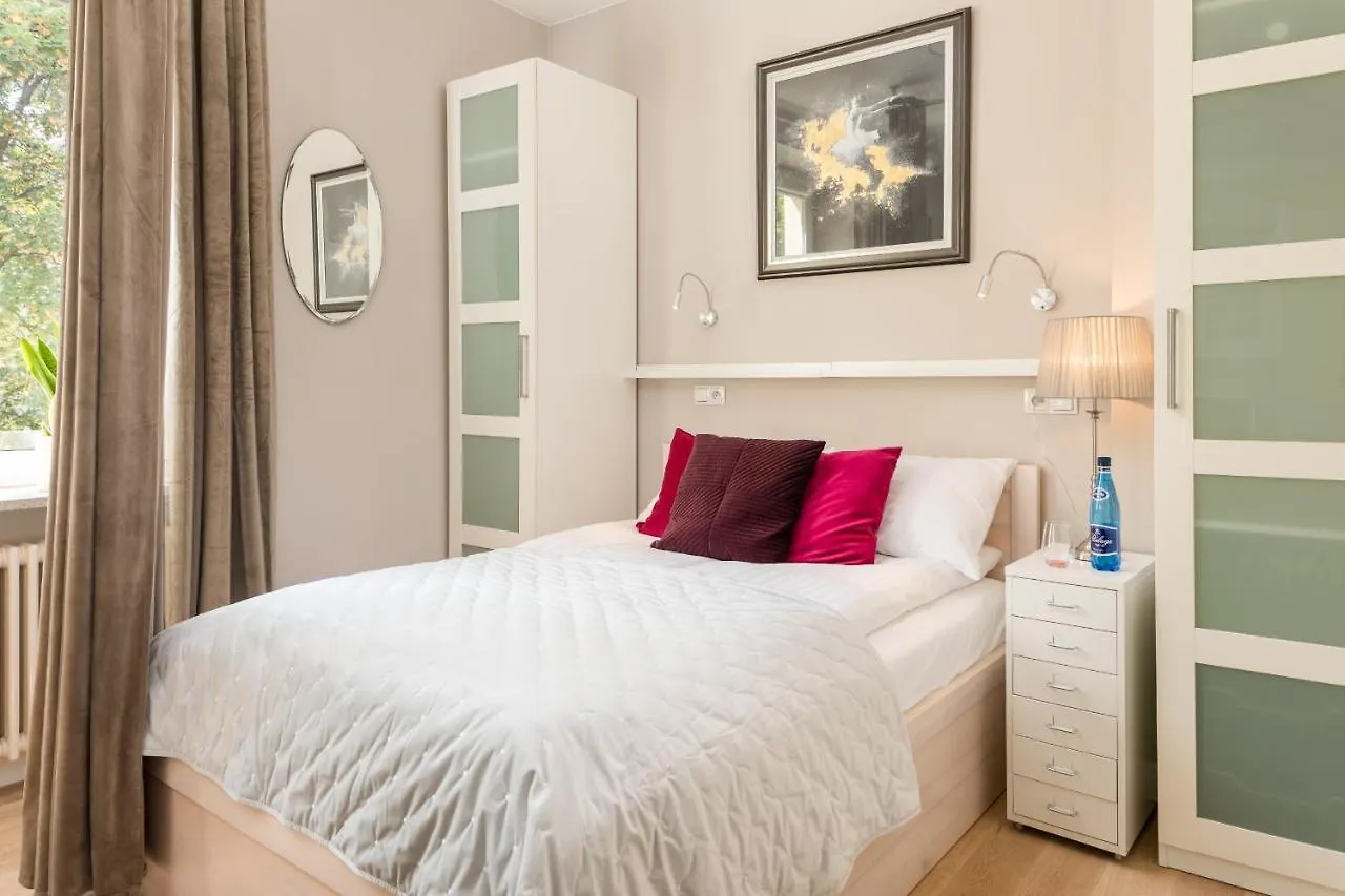 Apartment Cosy Studio Nowy Swiat Srodmiescie By Noclegi Renters Warsaw Poland