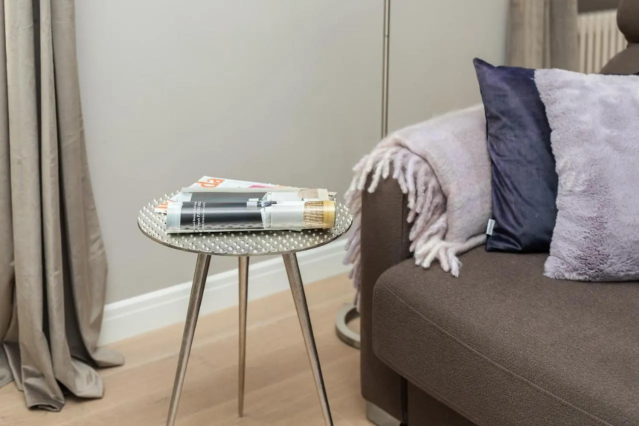 Apartment Cosy Studio Nowy Swiat Srodmiescie By Noclegi Renters Warsaw